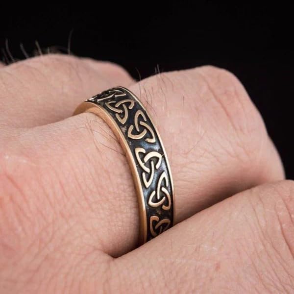 Gold Plated Band, Design Stainless Steel Celtic Trinity Knot Witch Knot Irish Triquetra Ring for Men & Women, Size 17-20