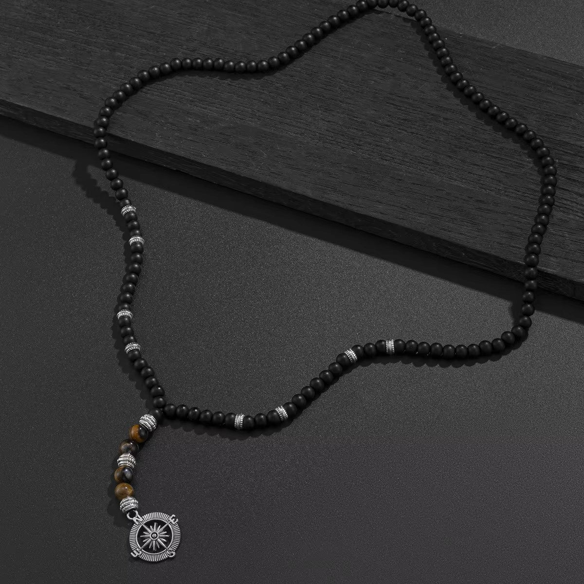 Fashion Casual Tiger Black Onyx Necklace for Men 8mm Beaded Necklace with Compass for Men Healing Natural Gemstones Jewellery