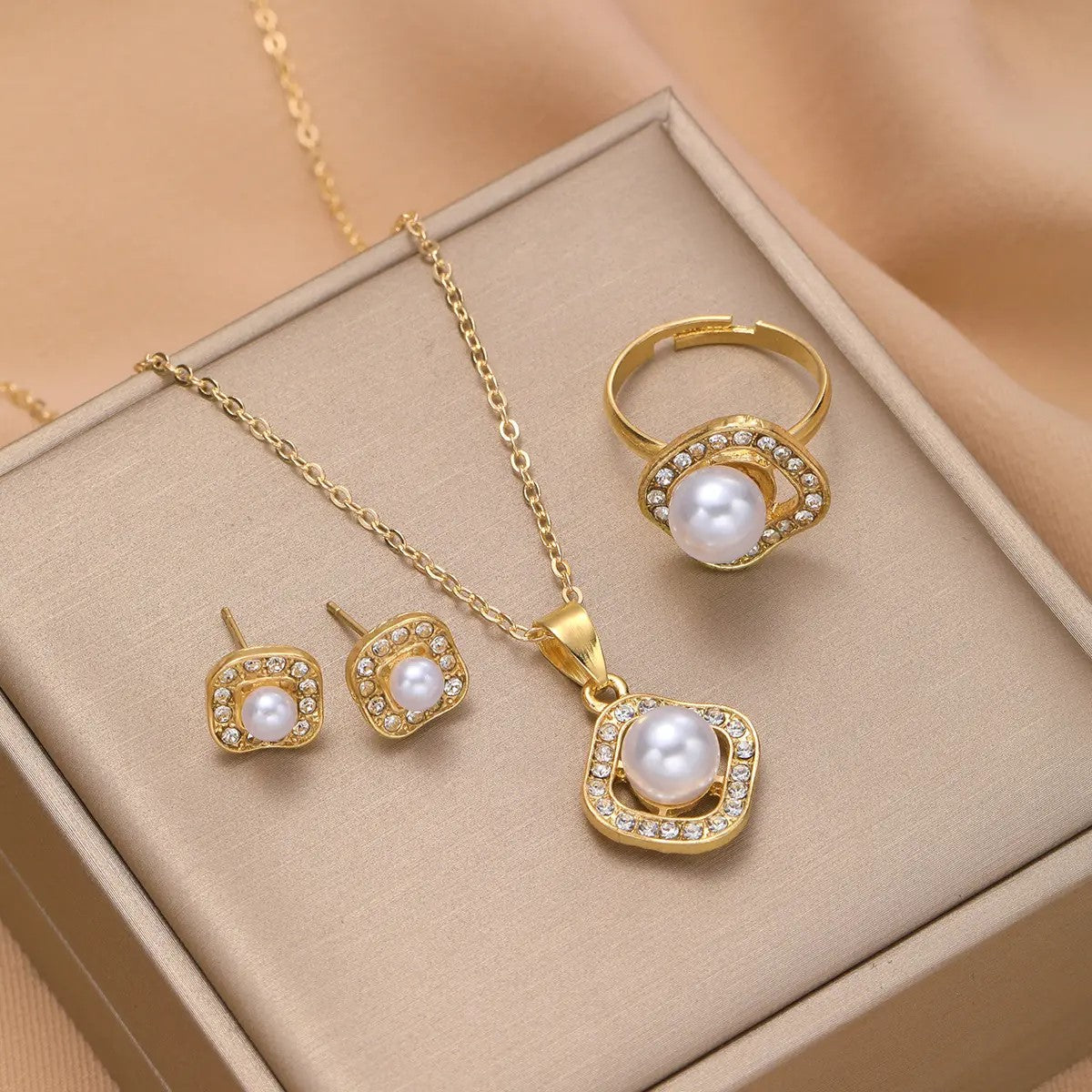 FASHION 4PC Jewellery Set Stainless Steel Gold Zircon Heart Flower Pendant Necklace Earrings Luxury Charm Jewellery Set for Gift
