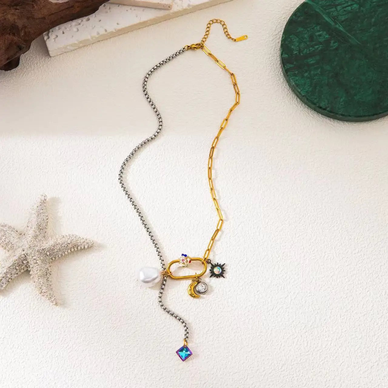 Unique Design Trendy Golden Plated Stainless Steel Hoop Pendant Choker Freshwater Pearl Necklace for Women Girl